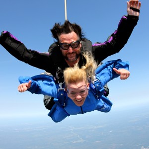 skydiving_thumbsup